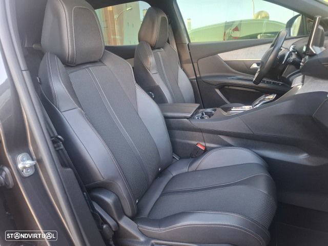 Peugeot 3008 225 e-EAT8 GT - 38