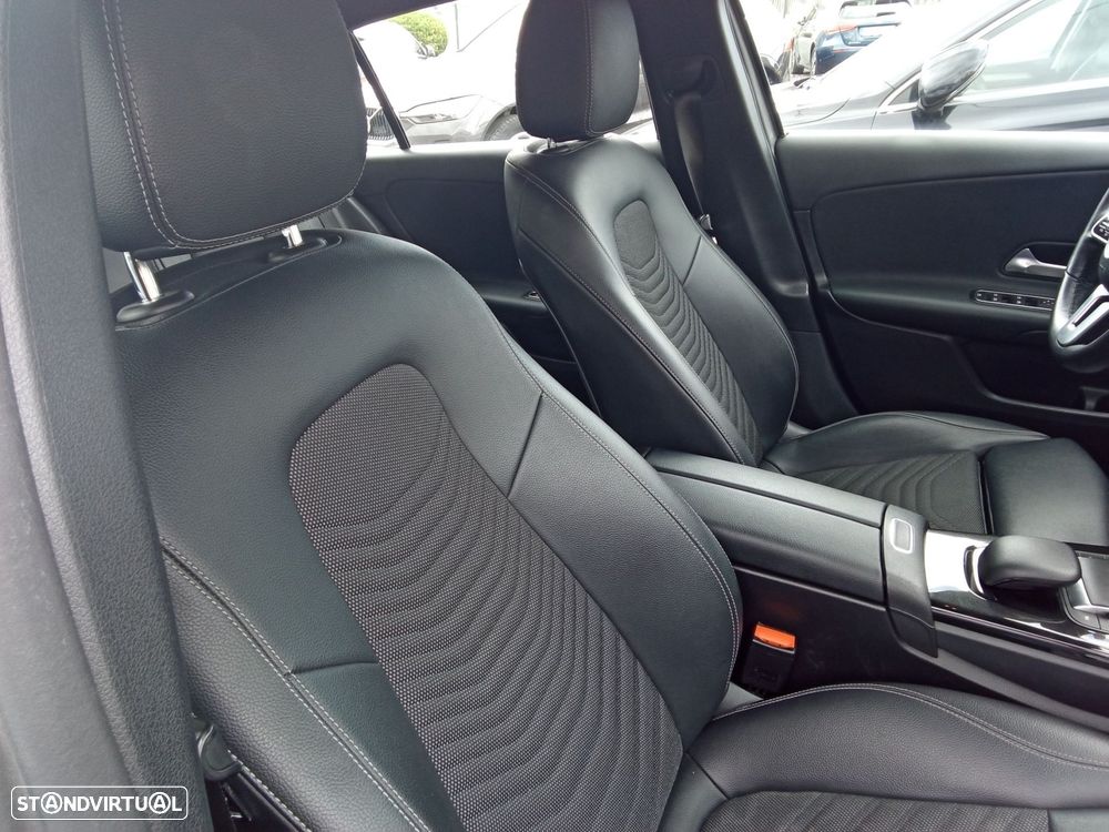 Mercedes-Benz A 250 e Style Plus — fotografia 30