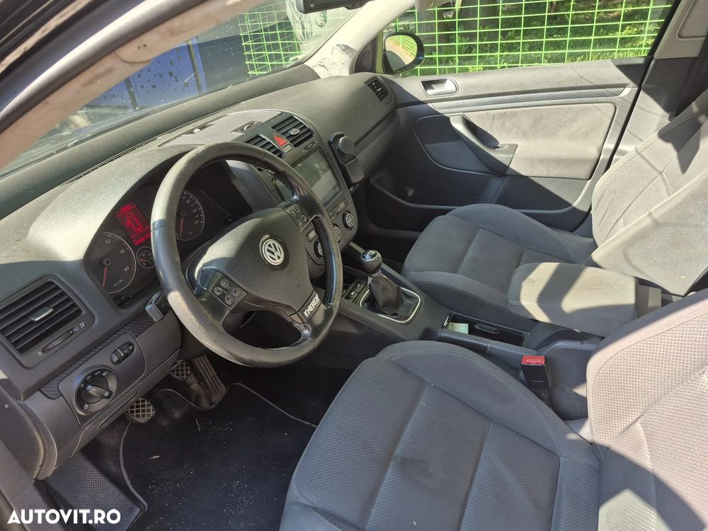 Volkswagen Golf 2.0 TDI Comfortline - 8