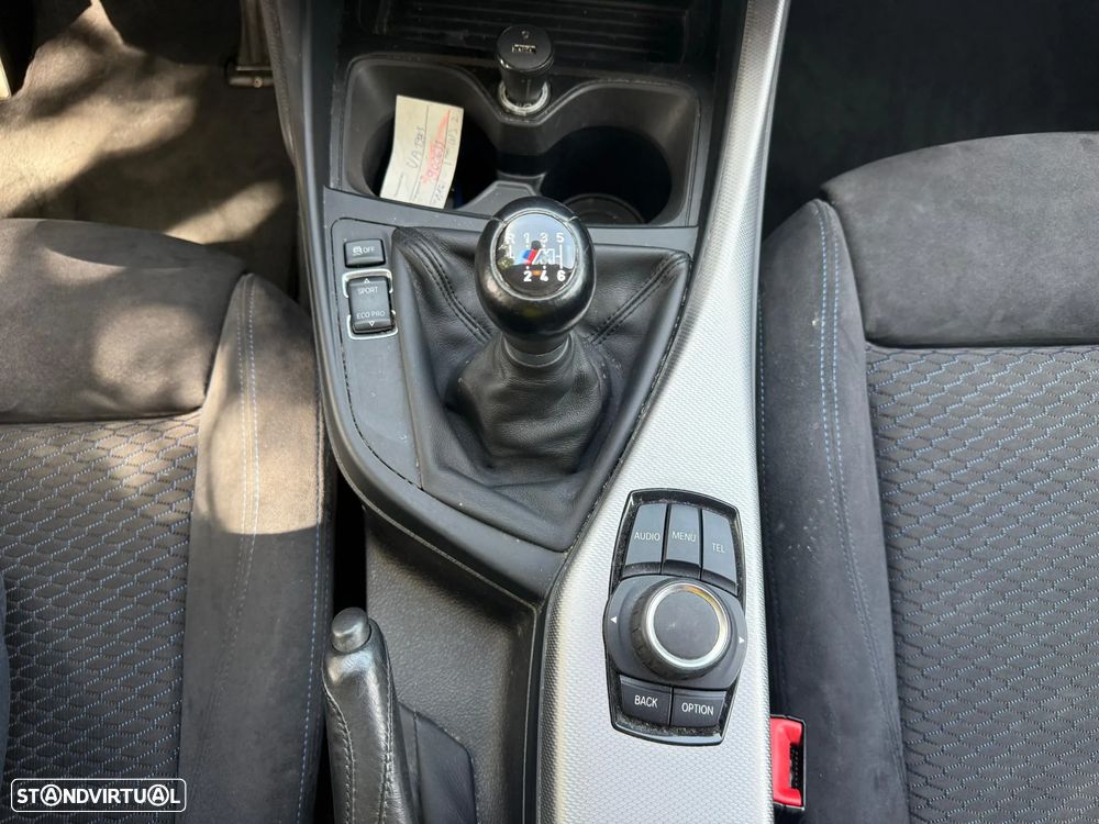 BMW 116 i Pack M - 11