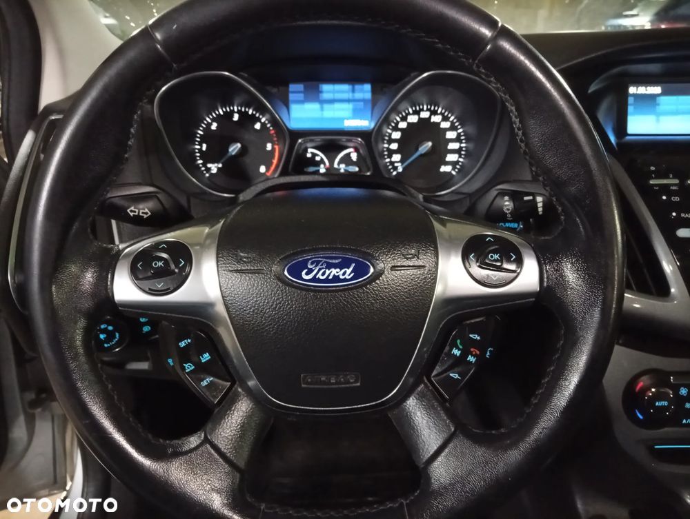 Ford Focus 1.6 TDCi DPF Titanium - 8