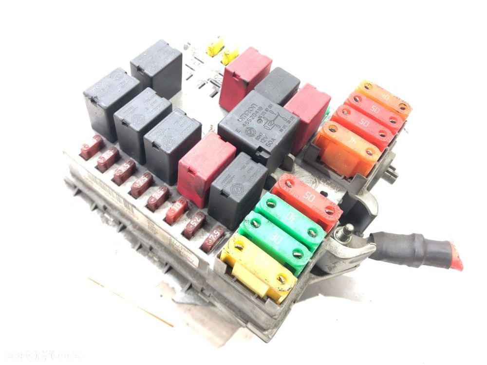 SKRZYNKA BEZPIECZNIKÓW - 89.00 PLN - FIAT BRAVO II (198_) 2006 - 2022 1.9 D Multijet (198AXC1B) 110 - 1