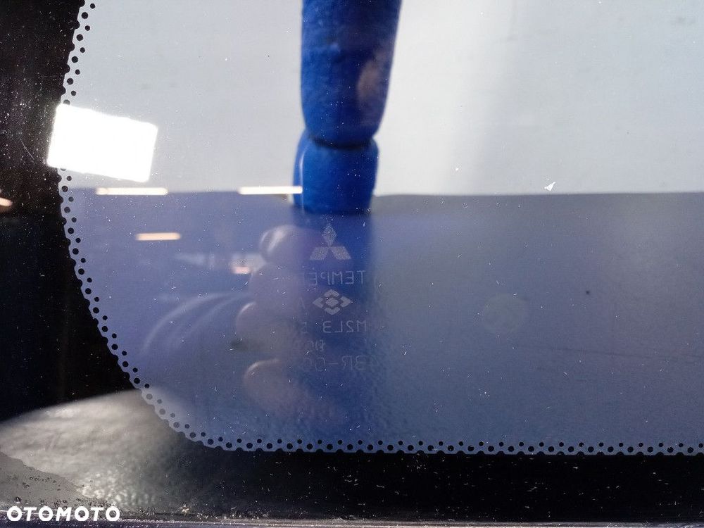 LANCER VII KOMBI SZYBA KAROSERYJNA TYŁ PRAWA - 2