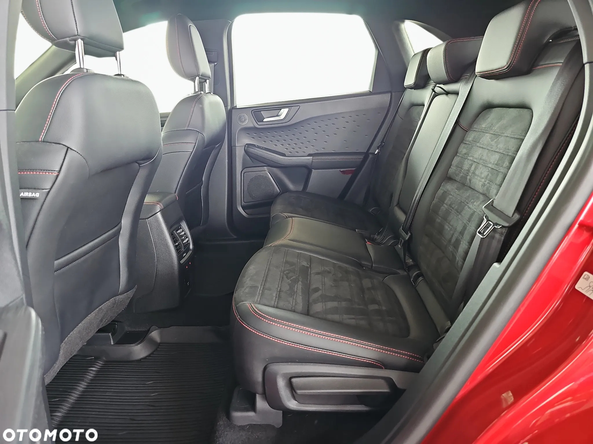 Ford Kuga 2.5P PHEV FWD ST-Line X - 12