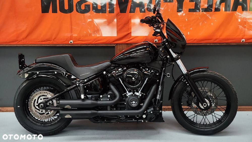 Harley-Davidson Softail Street Bob