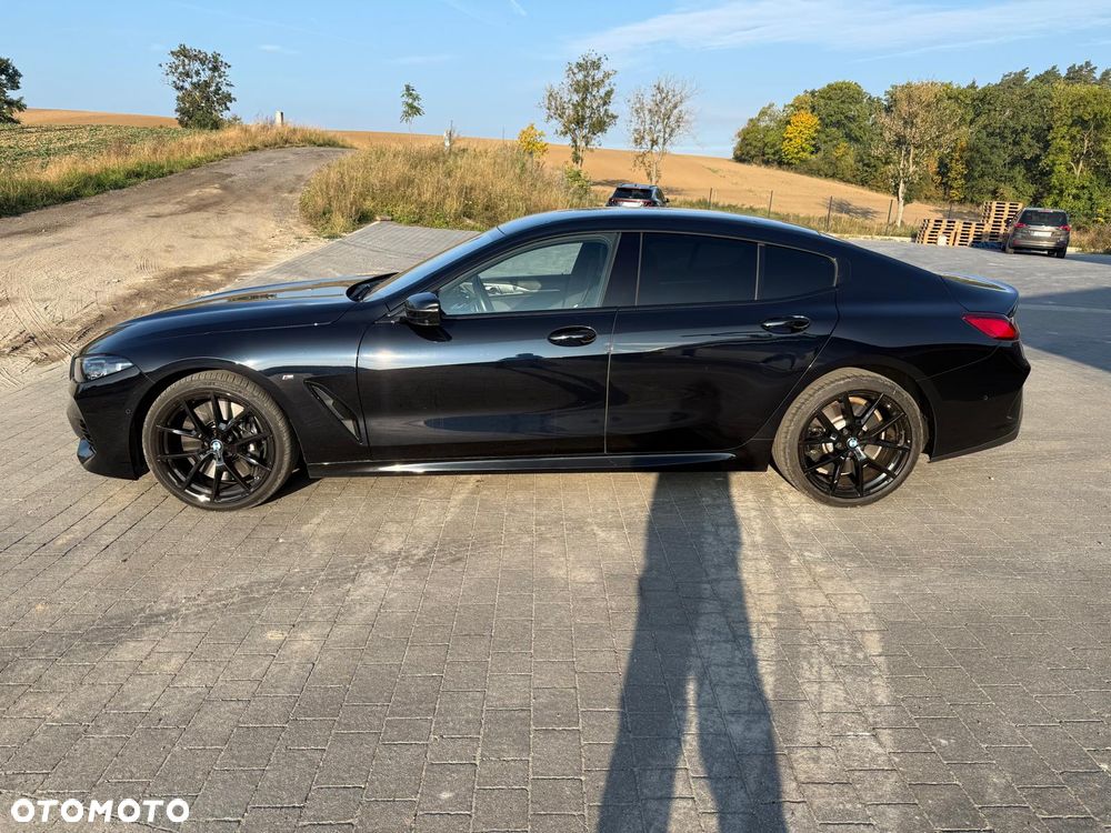 BMW Seria 8 840d xDrive mHEV - 11