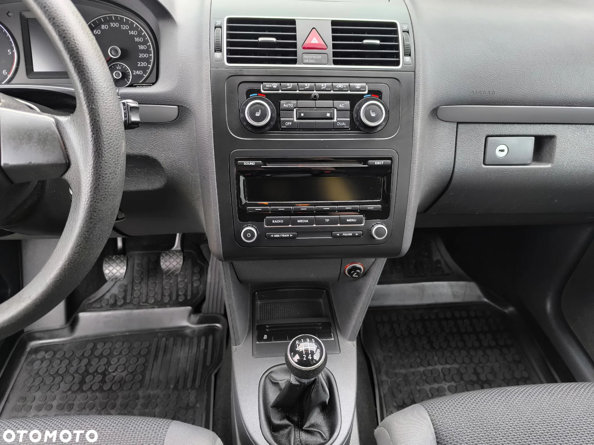 Volkswagen Touran 1.6 TDI DPF Trendline - 22