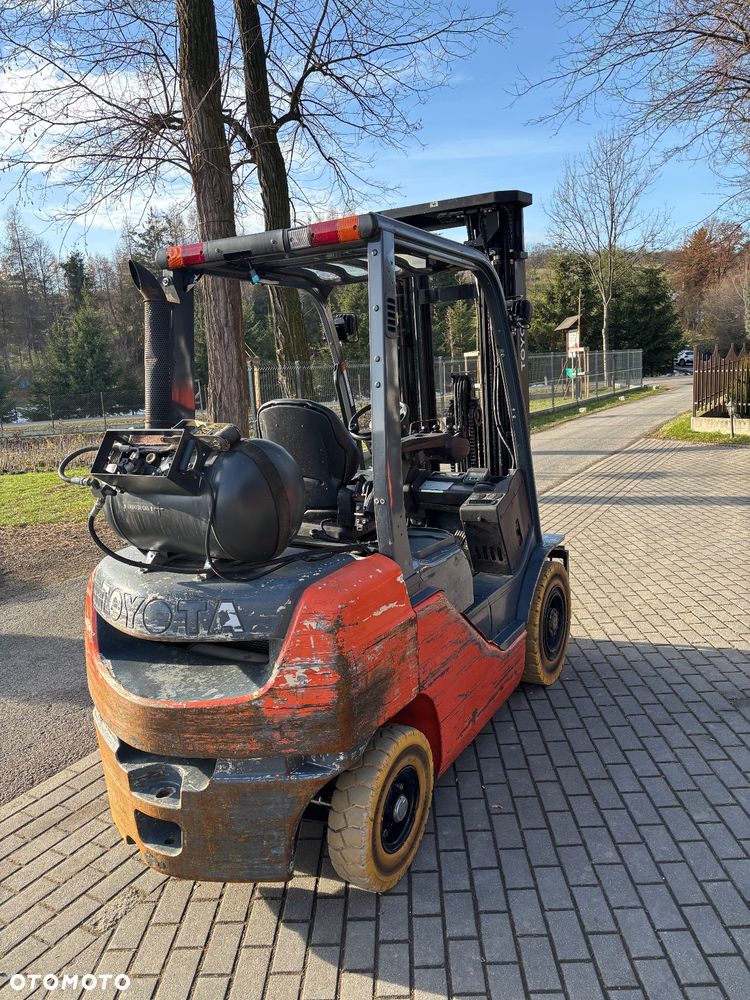 Toyota 8FGF25  Tonero 2,5t Tony LPG BENZYNA triplex - 5