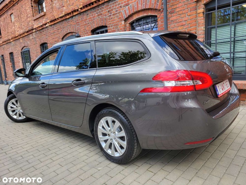 Peugeot 308 - 4