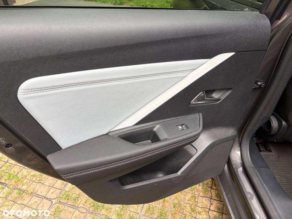 Opel Astra 1.5 D Automatik Business Elegance - 16