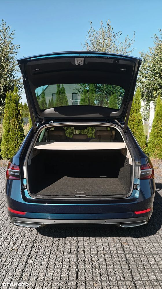 Skoda Superb 2.0 TDI 4x4 L&K DSG - 11