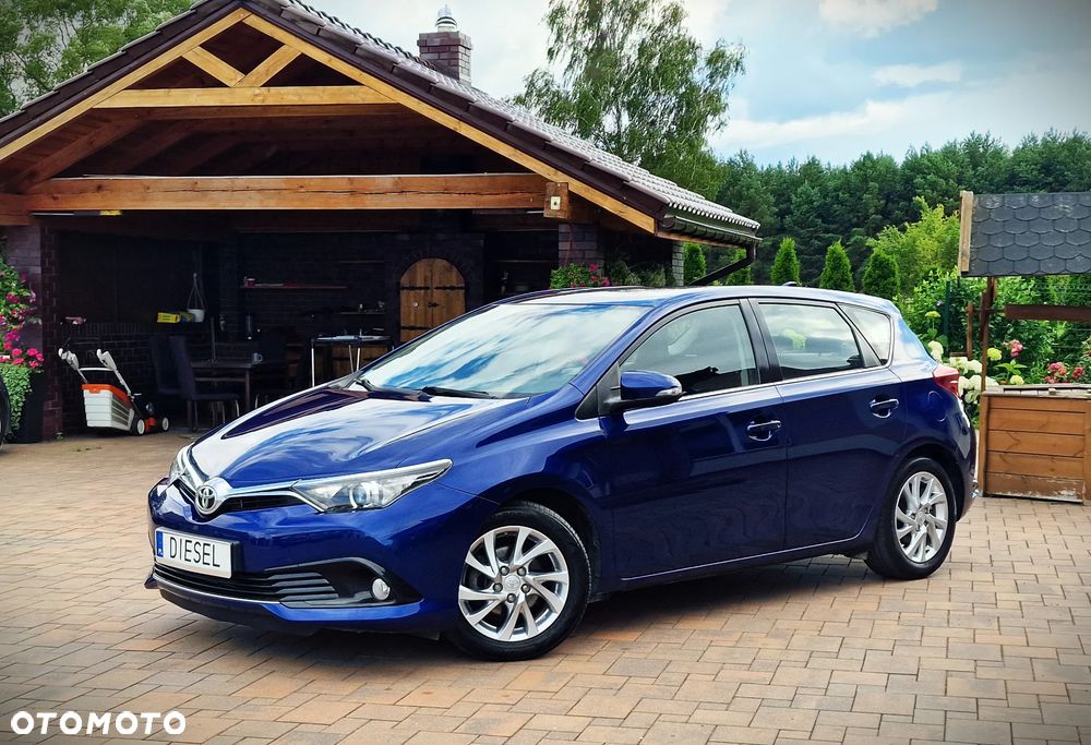 Toyota Auris 1.6 D-4D Prestige - 6