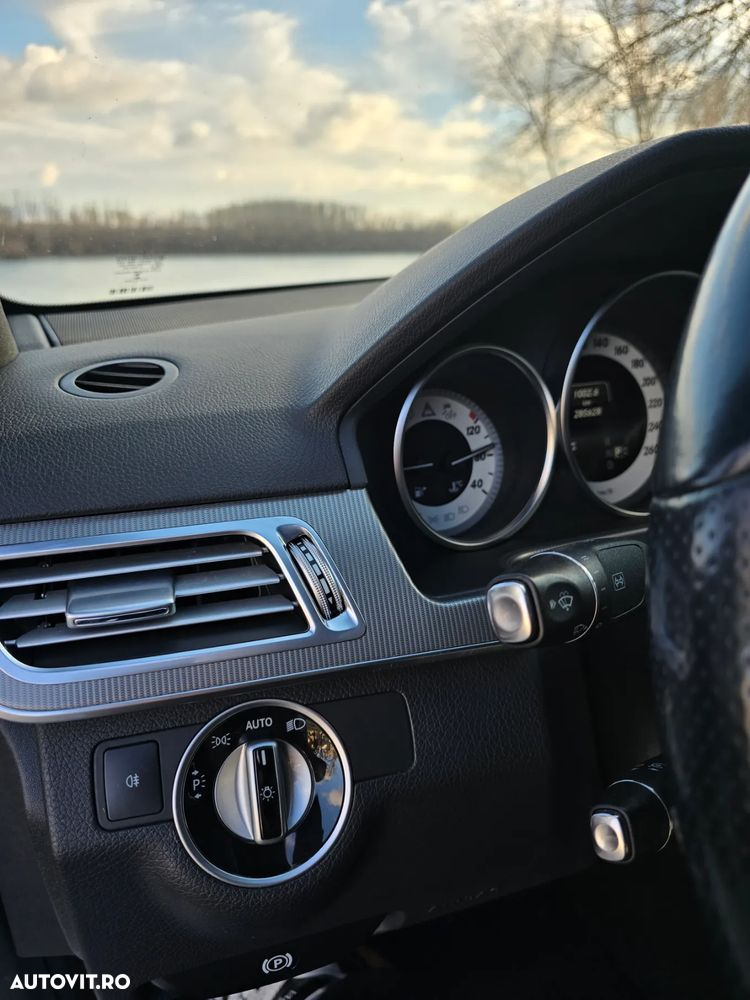 Mercedes-Benz E 300 BLUETEC - 13