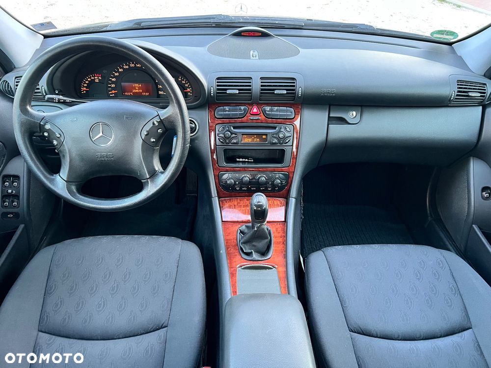 Mercedes-Benz Klasa C 180 Kompressor Classic - 13