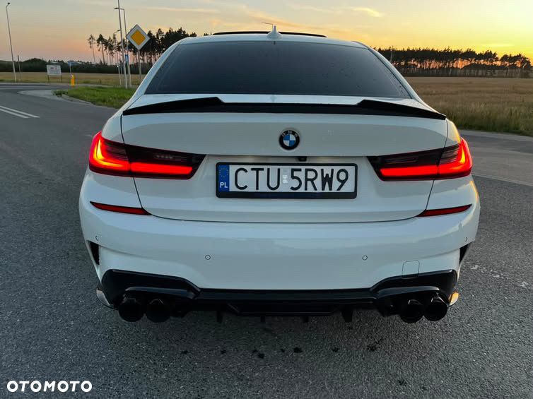 BMW Seria 3 330i xDrive Sport Line - 5