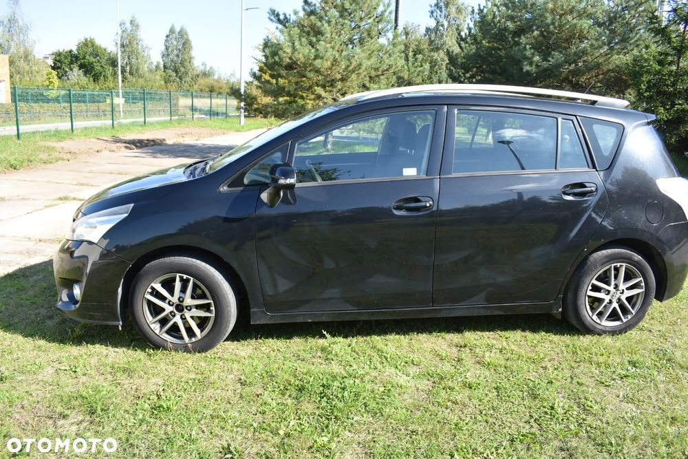 Toyota Verso 1.8 Premium 7os - 2