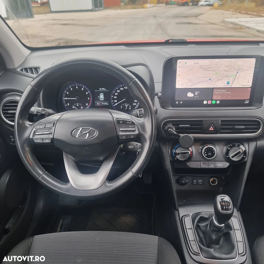 Hyundai KONA - 10