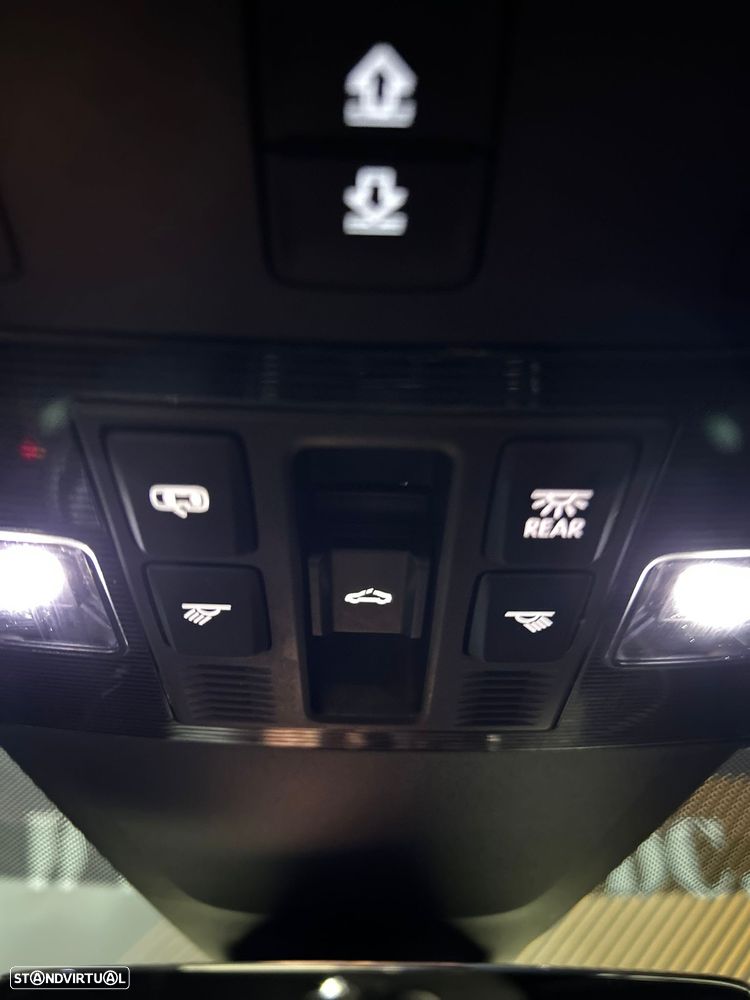 VW Golf Variant R 4Motion BlueMotion DSG - 14