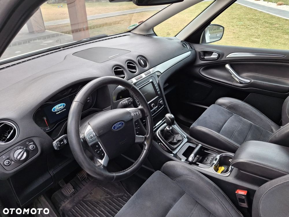 Ford S-Max 2.2 TDCi DPF Titanium - 6