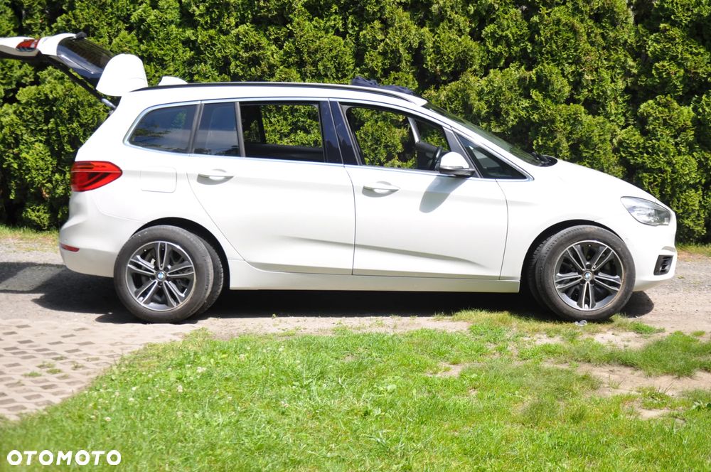 BMW Seria 2 218d Advantage sport - 11