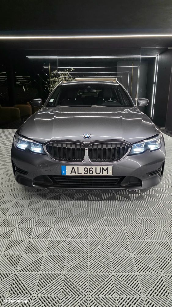 BMW 320 e Aut. Sport Line - 12
