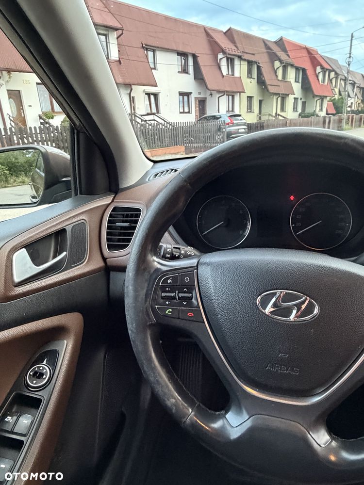 Hyundai i20 1.2 YES Plus - 22