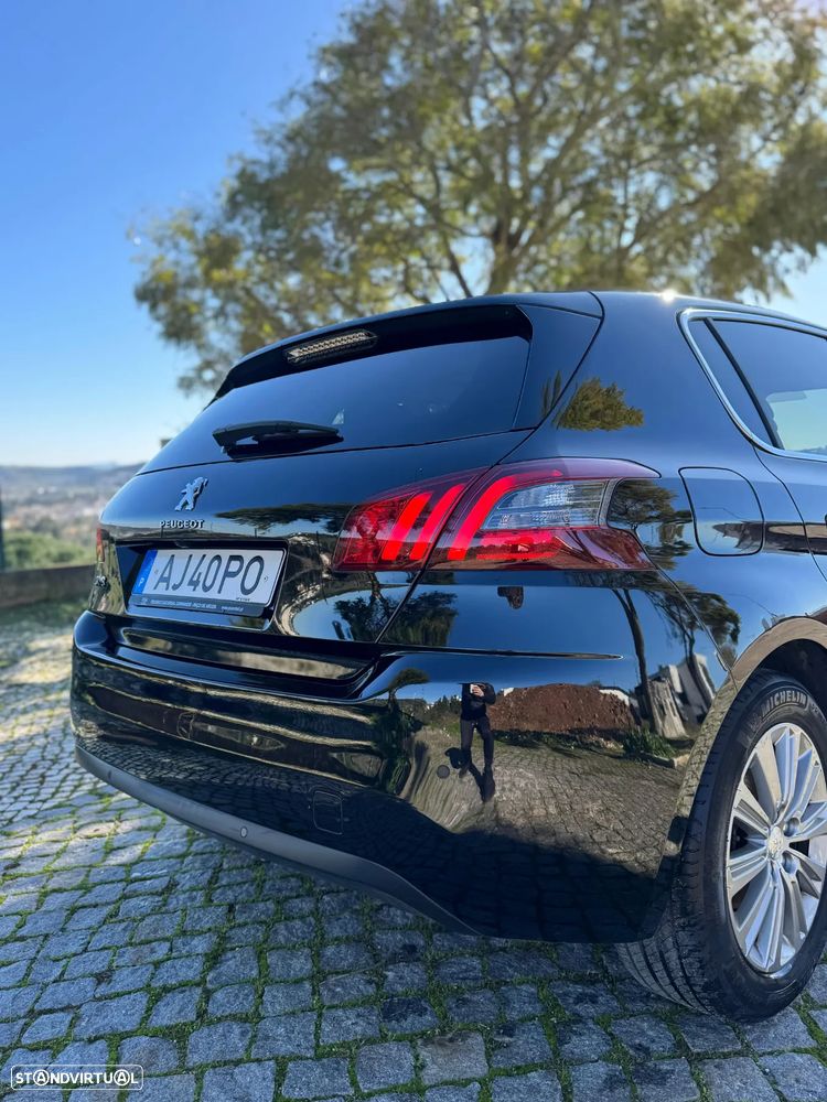 Peugeot 308 1.2 PureTech Allure - 2