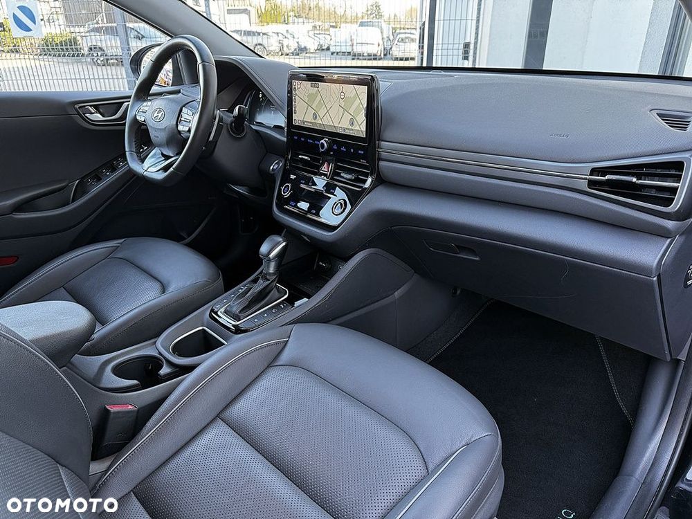 Hyundai IONIQ - 9