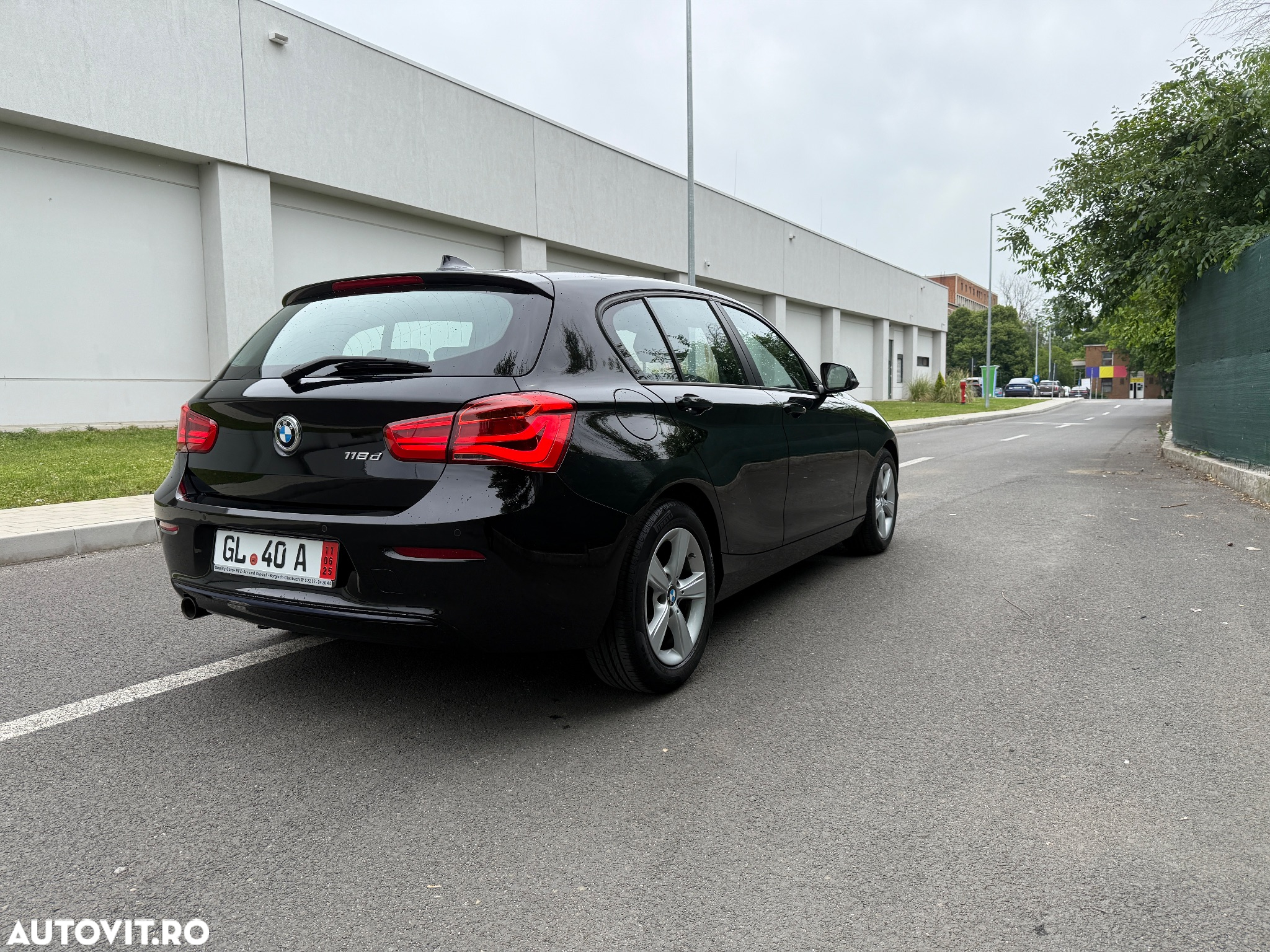 BMW Seria 1 118d Aut. Sport Line - 12