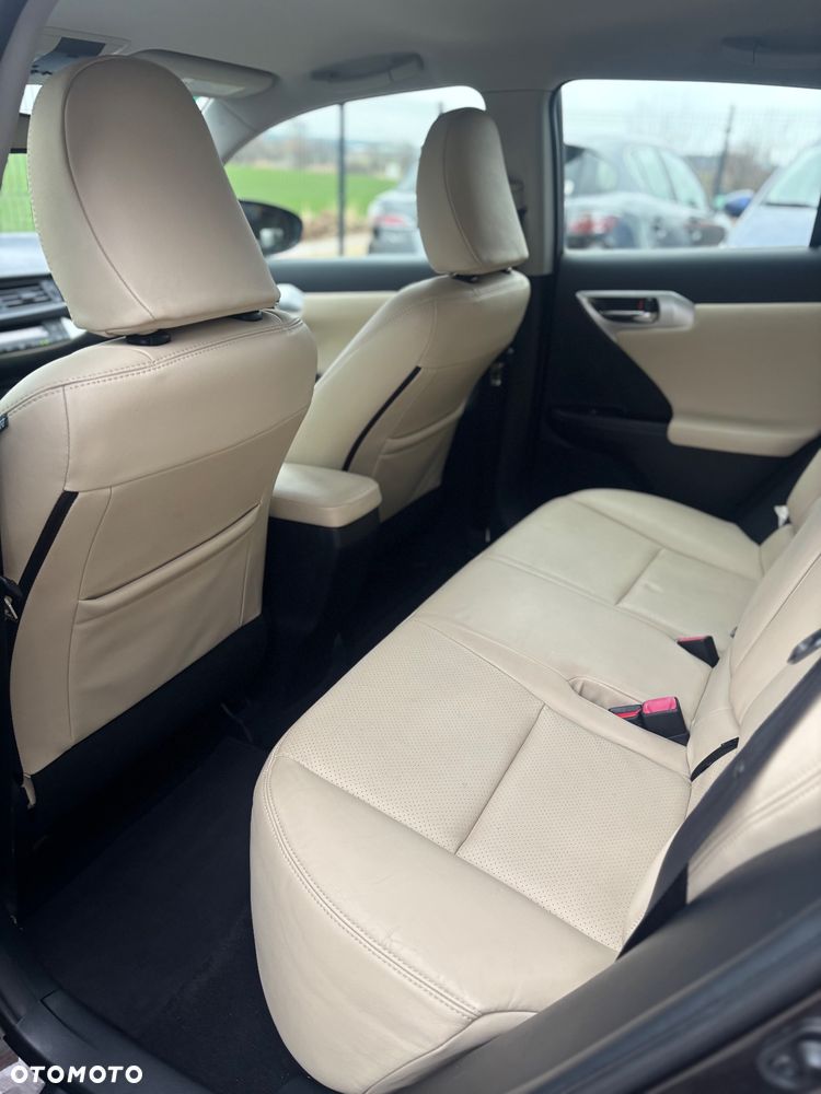 Lexus CT Standard - 25