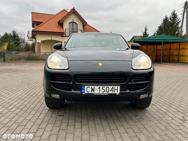 Porsche Cayenne - 4