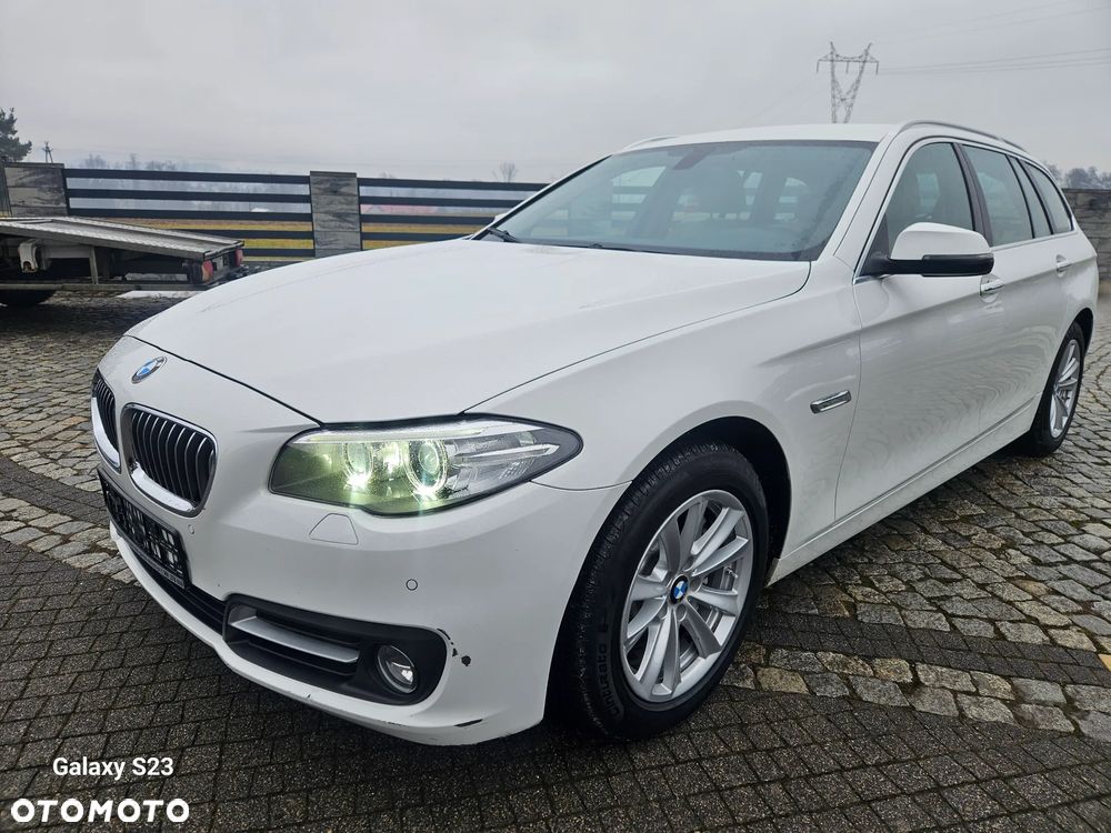 BMW Seria 5 525d xDrive Luxury Line - 1