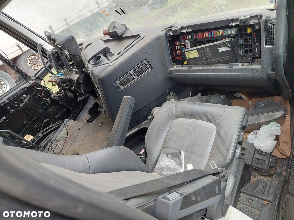 KABINA GOŁA IVECO STRALIS CURSOR 13 - 5