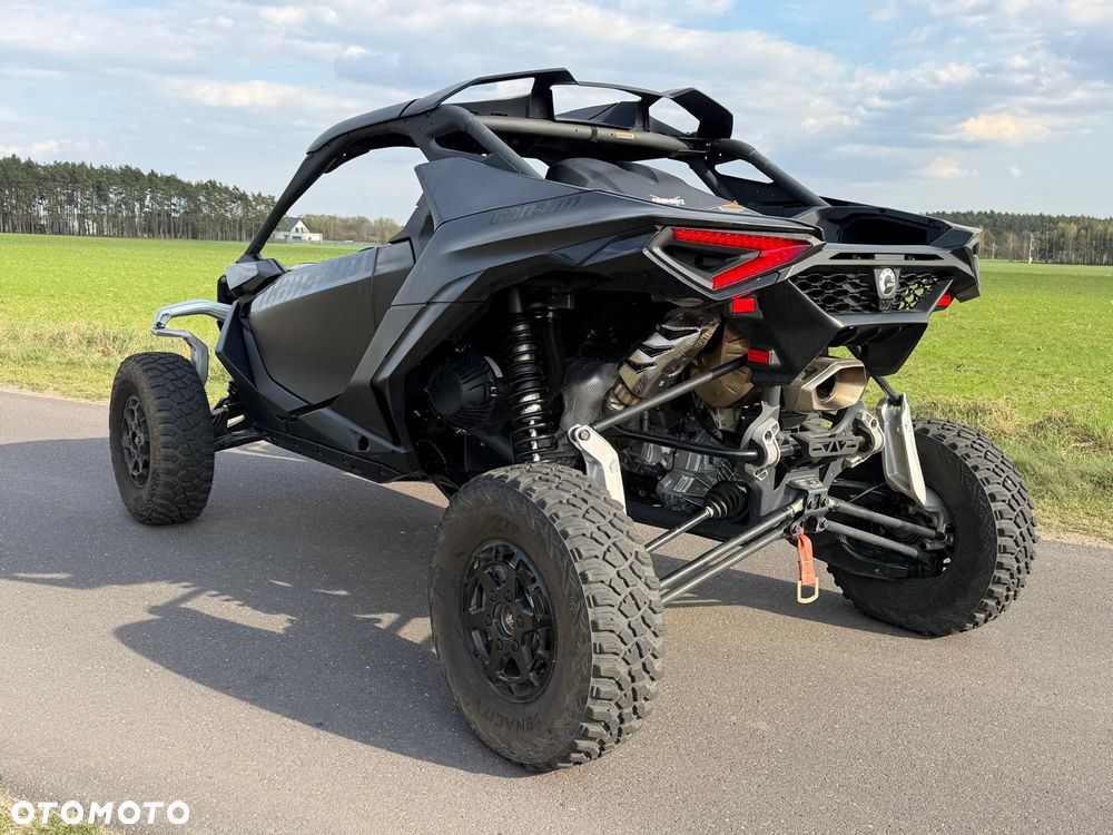 Can-Am Maverick - 2