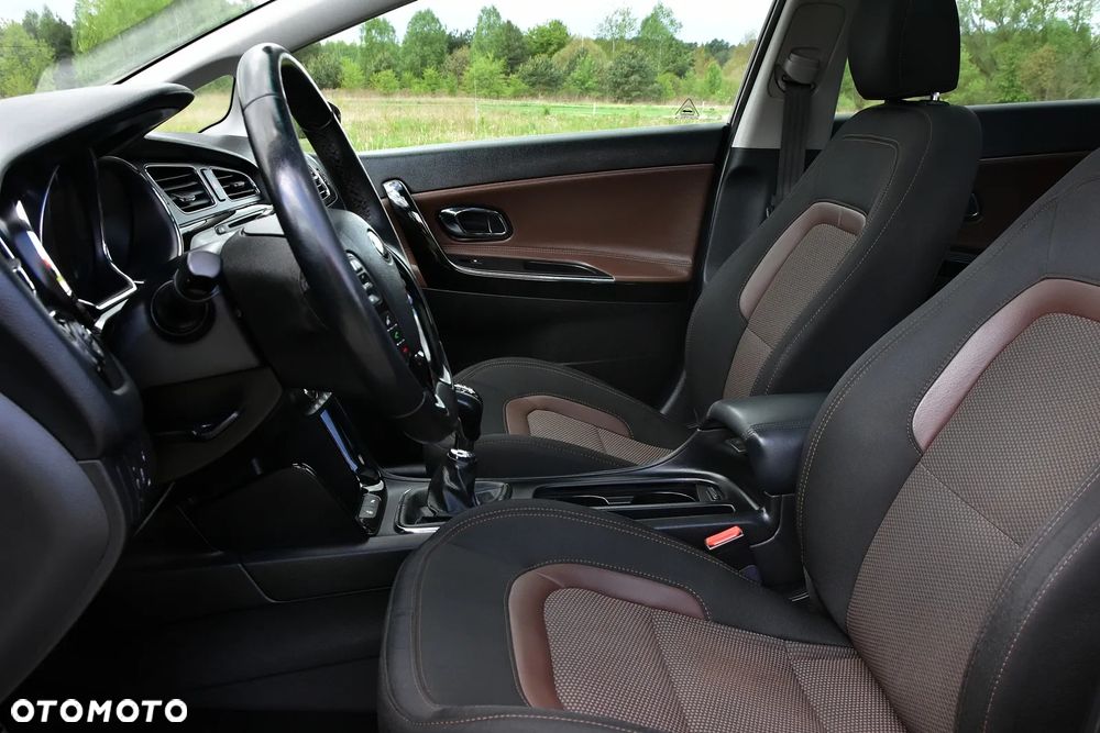 Kia Ceed 1.6 GDI Business Line - 13