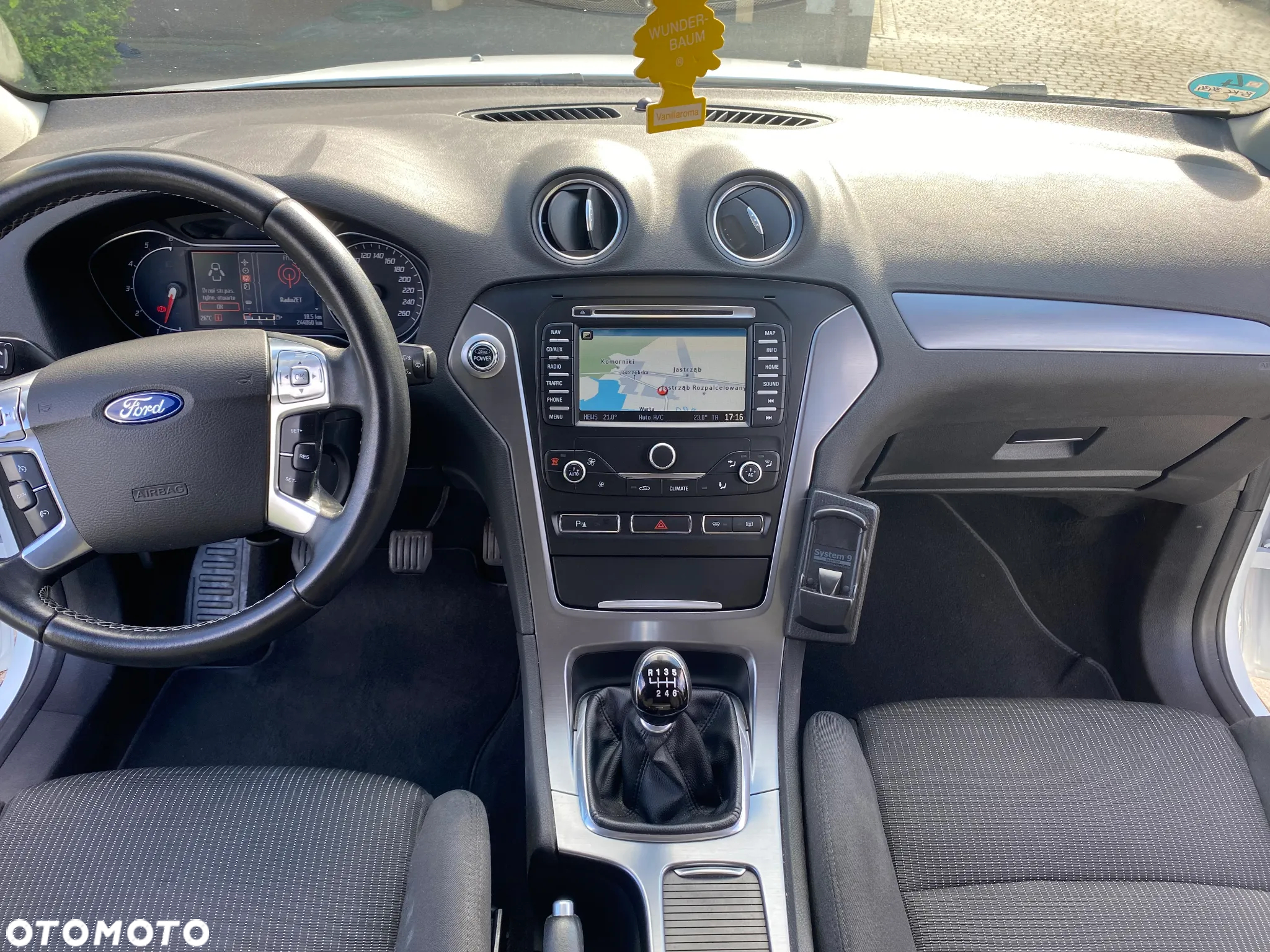 Ford Mondeo 2.0 TDCI Business Edition - 19