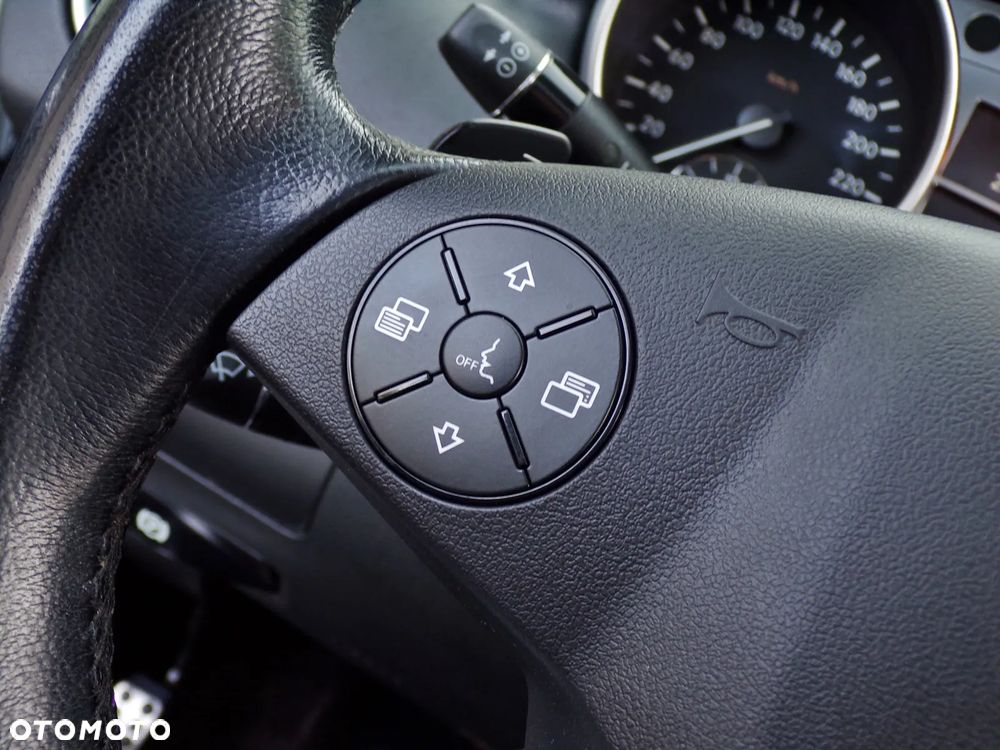 Mercedes-Benz ML 280 CDI 4Matic 7G-TRONIC Edition 10 - 30