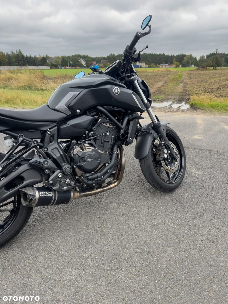 Yamaha MT - 7