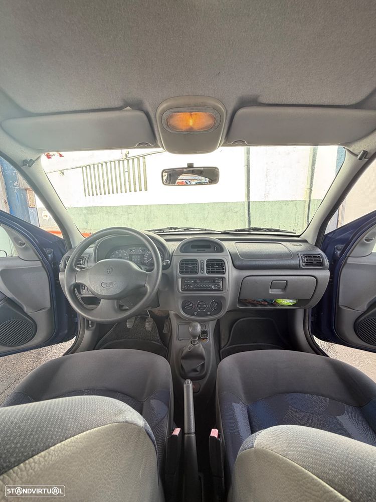 Renault Clio 1.2 RN - 6