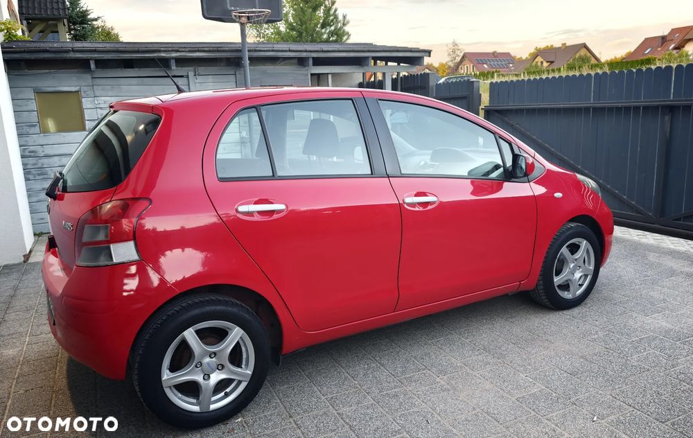 Toyota Yaris 1.33 Active - 4