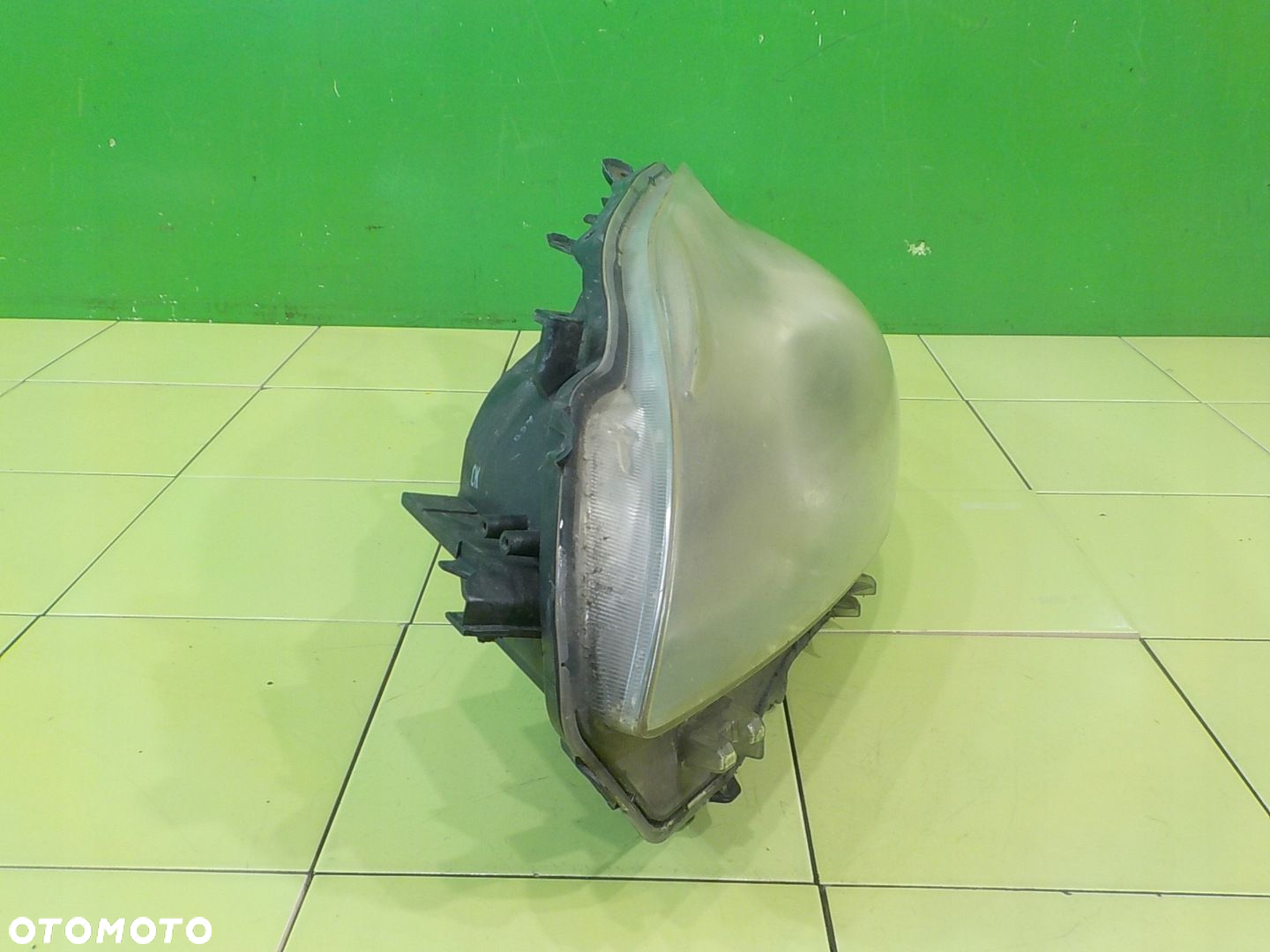 TOYOTA PRIUS III 1.8 VVTI AUT 10r 5D lampa lewa przod - 3