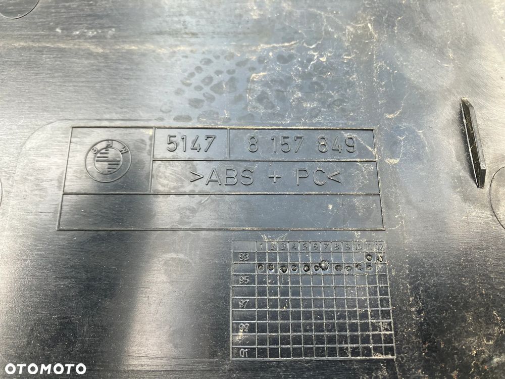 PAS TYLNY OSŁONA BAGAŻNIKA BMW E38 PLASTIK PODŁOGI 8157849 - 3