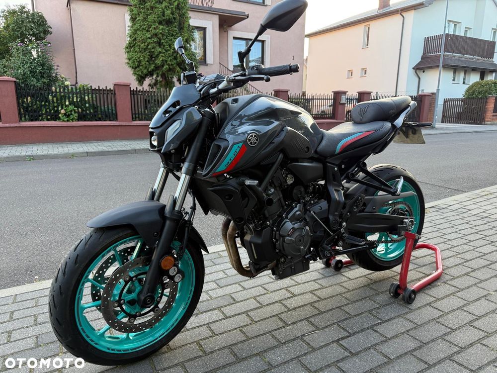 Yamaha MT - 6