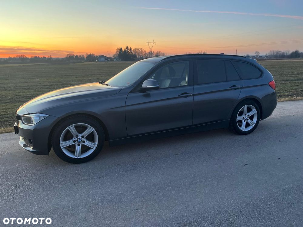 BMW Seria 3 320d Efficient Dynamics - 31