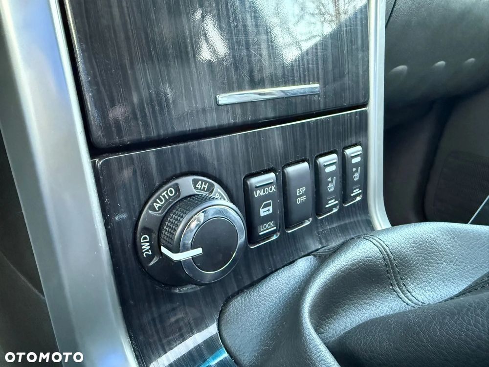 Nissan Pathfinder - 14