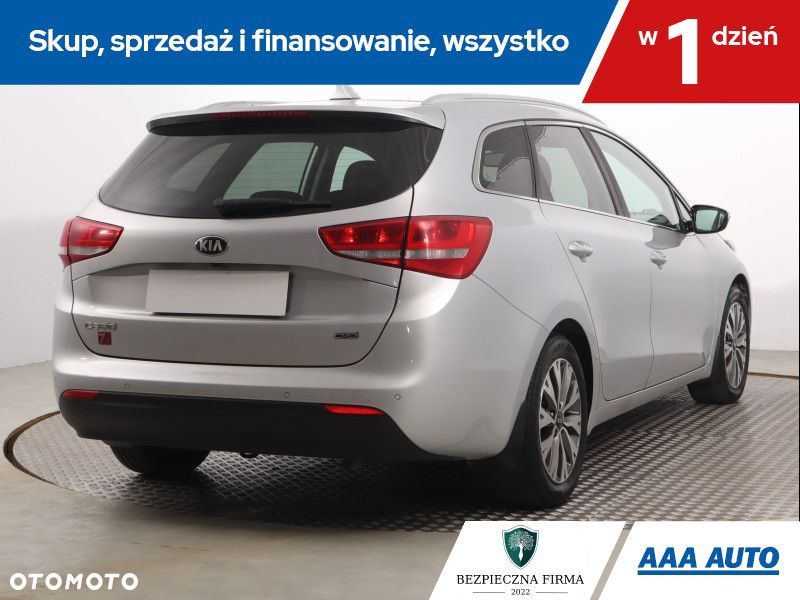 Kia Ceed - 6