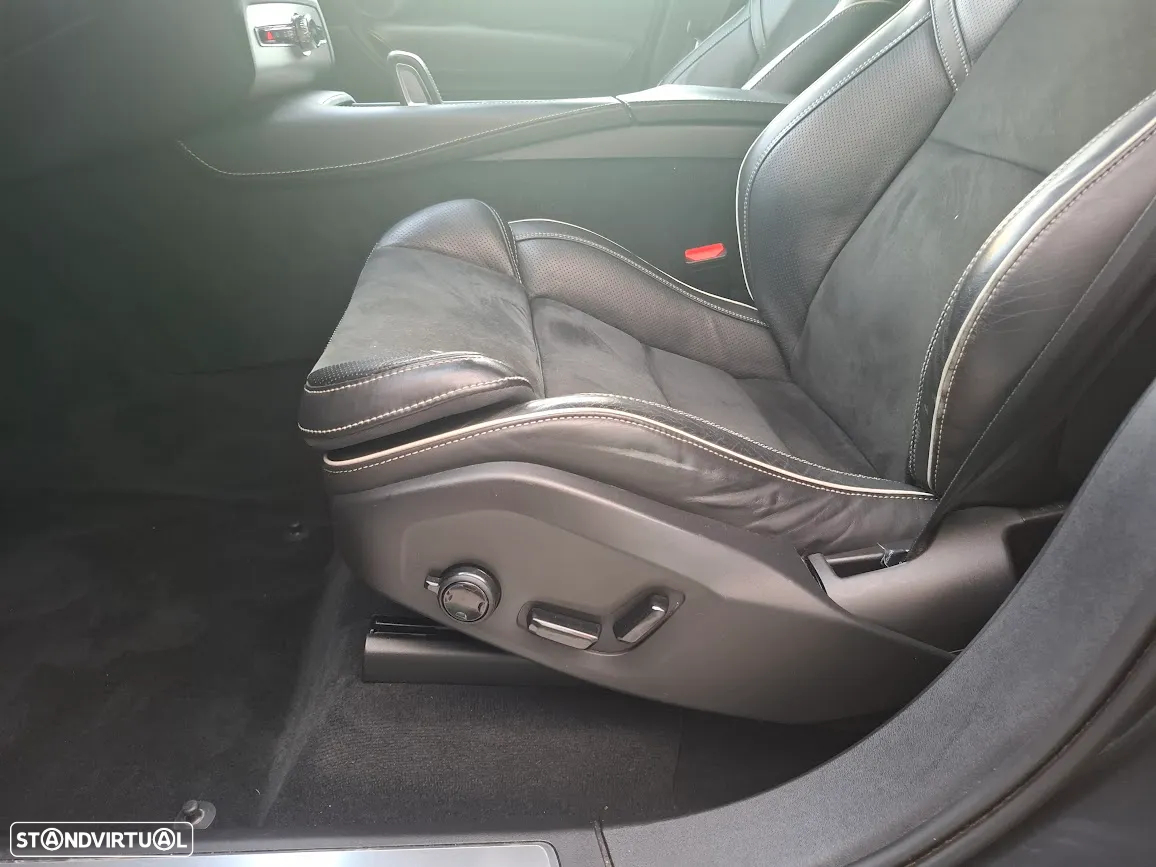 Volvo XC 90 2.0 T8 PHEV R-Design Expression AWD - 26