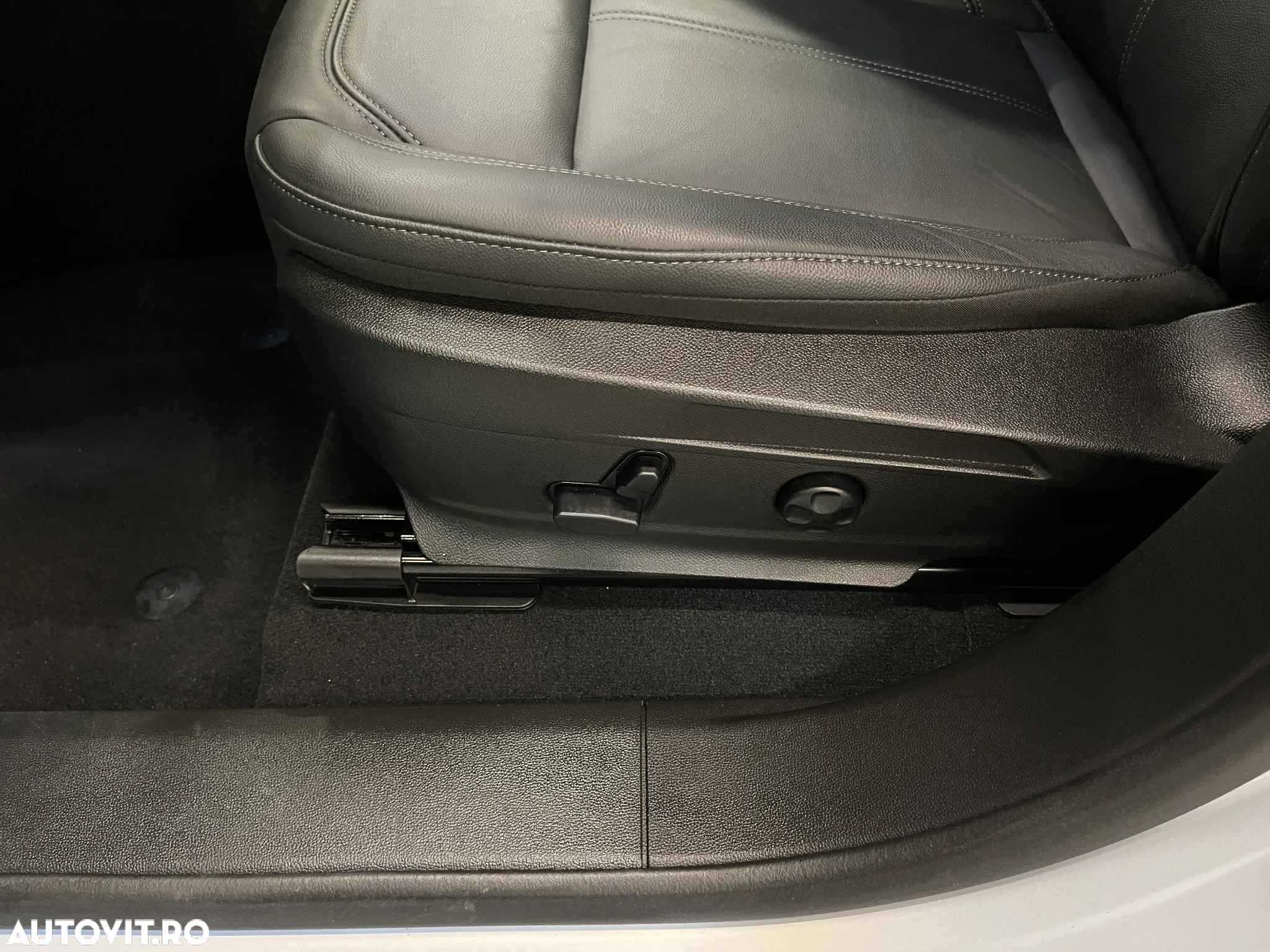 Alfa Romeo Stelvio 2.0 Turbo 16V AT8-Q4 Ti - 26