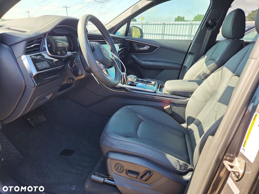 Audi Q7 - 8