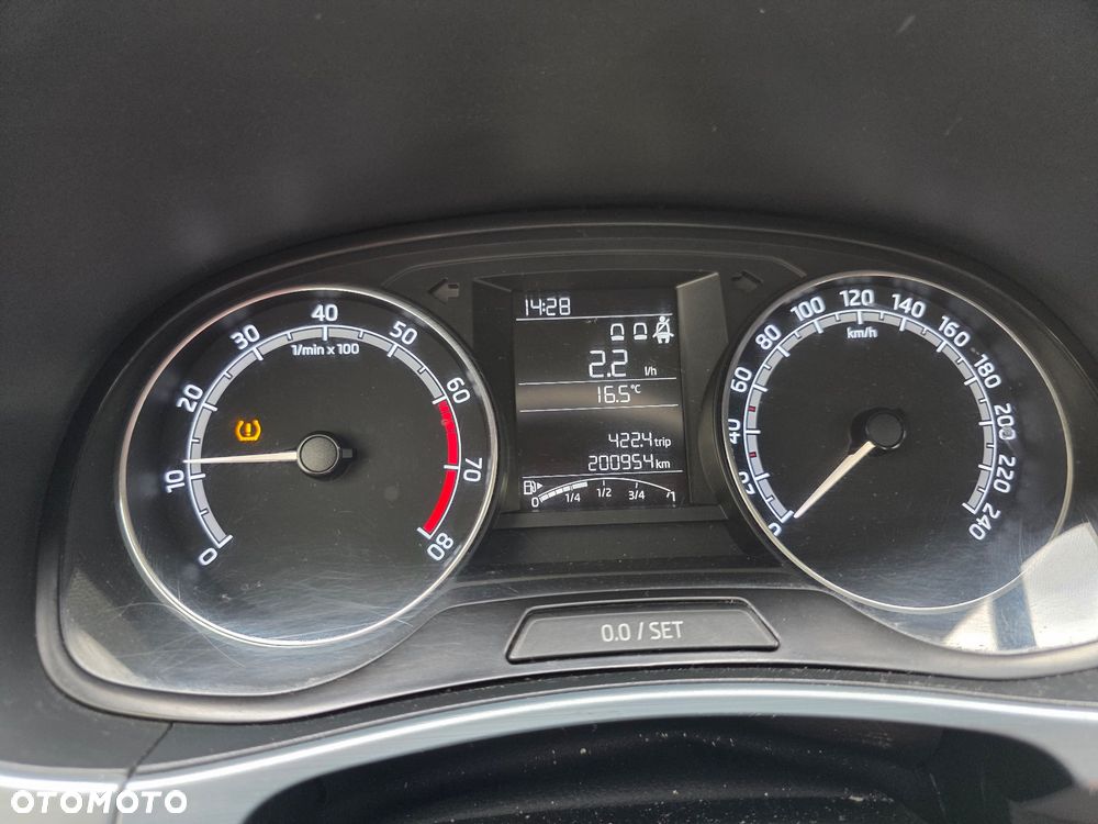 Skoda Fabia 1.0 Active - 10